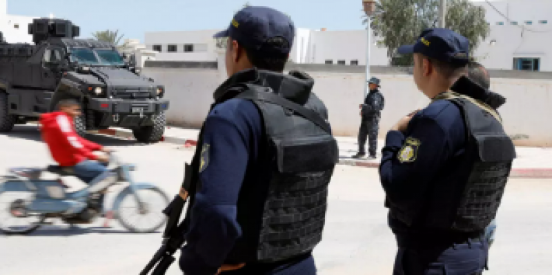 وزير الداخلية يوجه رسالة تهنئة إلى قوات الأمن الداخلي