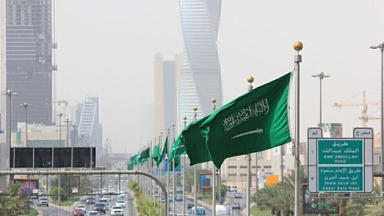 السعودية: صلاتا التراويح والعيد في البيوت في حال استمرار جائحة كورونا