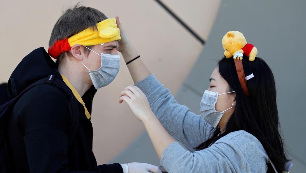 معدل انتقال عدوى كورونا يتراجع إلى أقل من شخص في ألمانيا